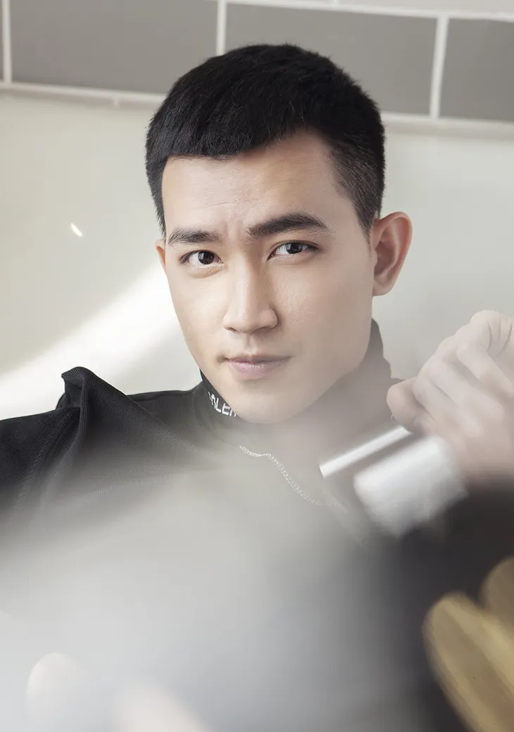 Nam diễn viên Cát đỏ đẹp như sao Hàn trong bộ ảnh mới - Ảnh 2. Nam diễn viên Cát đỏ đẹp như sao Hàn trong bộ ảnh mới - Ảnh 2.