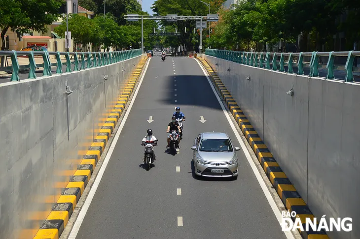Đà Nẵng ngày đầu tiên nới lỏng giãn cách xã hội - Ảnh 4. Đà Nẵng ngày đầu tiên nới lỏng giãn cách xã hội - Ảnh 4.
