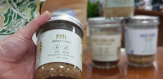 Hoang mang cảnh thực phẩm chế biến sẵn tràn lan trên chợ mạng - Ảnh 1. Hoang mang cảnh thực phẩm chế biến sẵn tràn lan trên chợ mạng - Ảnh 1.