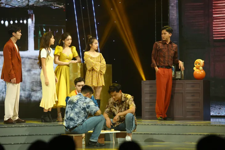 Dàn diễn viên Nhà trọ Balanha khuấy động sân khấu VTV Awards 2020 - Ảnh 2. Dàn diễn viên Nhà trọ Balanha khuấy động sân khấu VTV Awards 2020 - Ảnh 2.