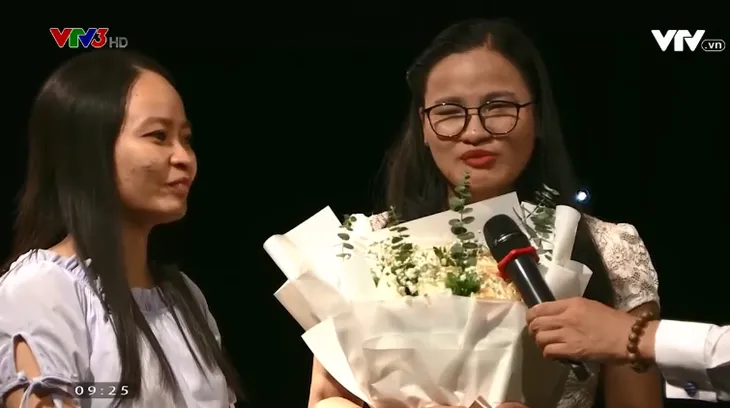 Điều ước thứ 7: Cô gái khiếm thị vượt lên số phận giành học bổng trị giá 1 tỉ đồng - Ảnh 6. Điều ước thứ 7: Cô gái khiếm thị vượt lên số phận giành học bổng trị giá 1 tỉ đồng - Ảnh 6.