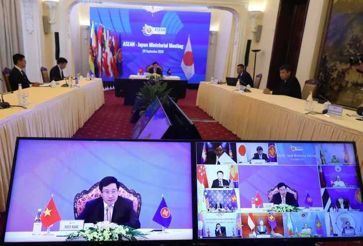 Trung Quốc, Nhật Bản và Hàn Quốc cam kết ủng hộ tích cực sáng kiến của ASEAN về ứng phó COVID-19 - Ảnh 1.