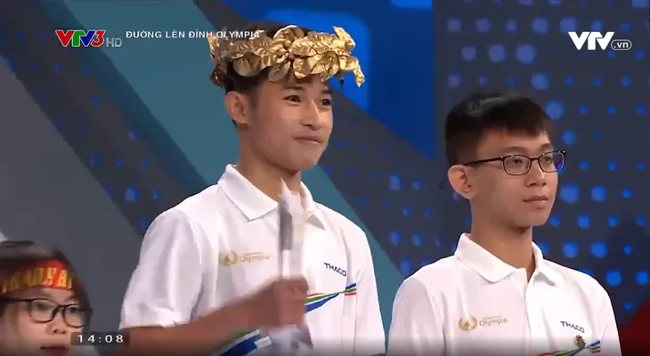 Giằng co điểm với nam sinh Hà Nội, chàng trai Quảng Trị giành vòng nguyệt quế - Ảnh 4.
