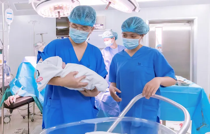 Ứng dụng thành công nhiều kỹ thuật mới giúp tăng tỷ lệ thành công trong thụ tinh ống nghiệm - Ảnh 3. Ứng dụng thành công nhiều kỹ thuật mới giúp tăng tỷ lệ thành công trong thụ tinh ống nghiệm - Ảnh 3.