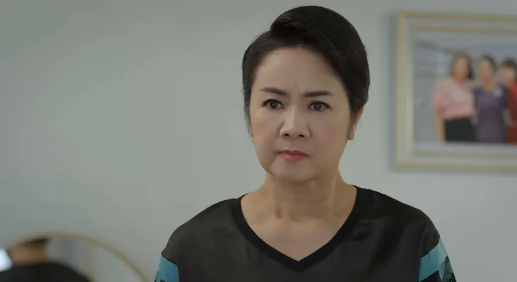Hướng dương ngược nắng - Tập 13: Minh (Thu Trang) lộ rõ sự nguy hiểm, đừng hòng ai động đến mình và người thân - Ảnh 8. Hướng dương ngược nắng - Tập 13: Minh (Thu Trang) lộ rõ sự nguy hiểm, đừng hòng ai động đến mình và người thân - Ảnh 8.