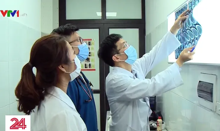 Trời rét dễ đột quỵ, người trẻ cũng phải cảnh giác - Ảnh 1. Trời rét dễ đột quỵ, người trẻ cũng phải cảnh giác - Ảnh 1.
