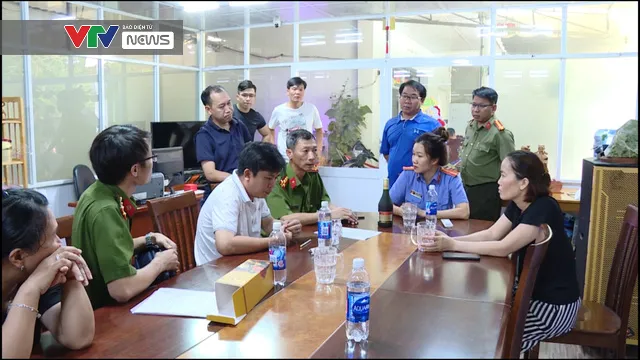 Phát hiện cơ sở chuyên sản xuất rượu ngoại giả quy mô lớn - Ảnh 9. Phát hiện cơ sở chuyên sản xuất rượu ngoại giả quy mô lớn - Ảnh 9.