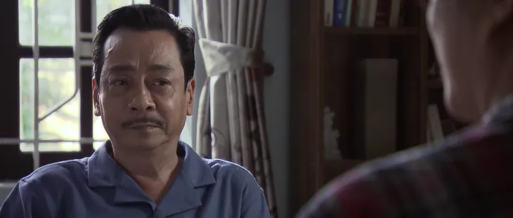 Trở về giữa yêu thương - Tập 16: Ông Phương tròn mắt chứng kiến con dâu, con rể đá xoáy nhau - Ảnh 4. Trở về giữa yêu thương - Tập 16: Ông Phương tròn mắt chứng kiến con dâu, con rể đá xoáy nhau - Ảnh 4.