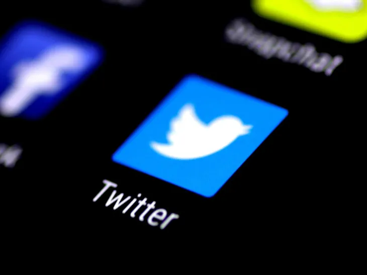 Twitter cấm cửa vĩnh viễn ông Trump: Sẽ có cuộc chấn chỉnh với các ông lớn công nghệ? - Ảnh 2. Twitter cấm cửa vĩnh viễn ông Trump: Sẽ có cuộc chấn chỉnh với các ông lớn công nghệ? - Ảnh 2.