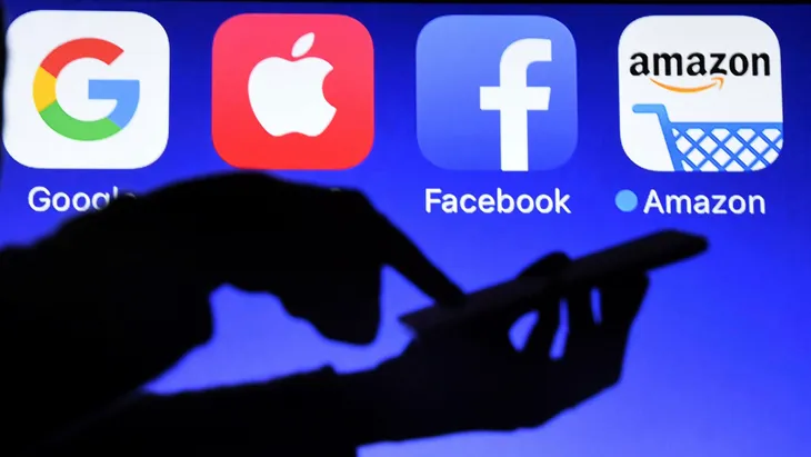Tổng thống Trump: Big Tech đang phạm sai lầm khủng khiếp - Ảnh 1. Tổng thống Trump: Big Tech đang phạm sai lầm khủng khiếp - Ảnh 1.