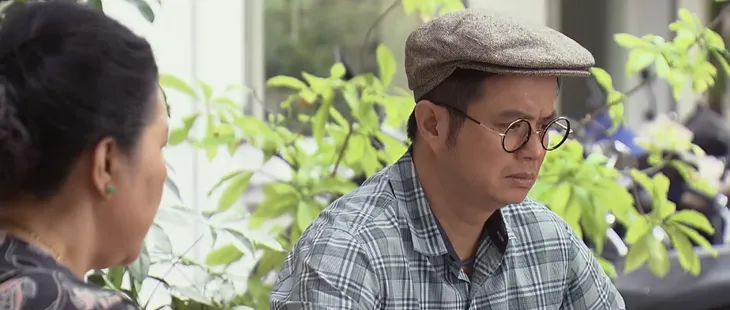 Trở về giữa yêu thương - Tập 17: Chụp ảnh cùng sếp nam, Thu bị mẹ chồng nghi ngờ sắp cắm sừng Đức - Ảnh 3. Trở về giữa yêu thương - Tập 17: Chụp ảnh cùng sếp nam, Thu bị mẹ chồng nghi ngờ sắp cắm sừng Đức - Ảnh 3.