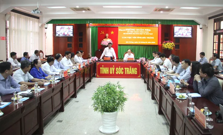 ‘Vùng trũng giáo dục’ Sóc Trăng triển khai tổt chương trình giáo dục phổ thông lớp 1 mới - Ảnh 1. ‘Vùng trũng giáo dục’ Sóc Trăng triển khai tổt chương trình giáo dục phổ thông lớp 1 mới - Ảnh 1.