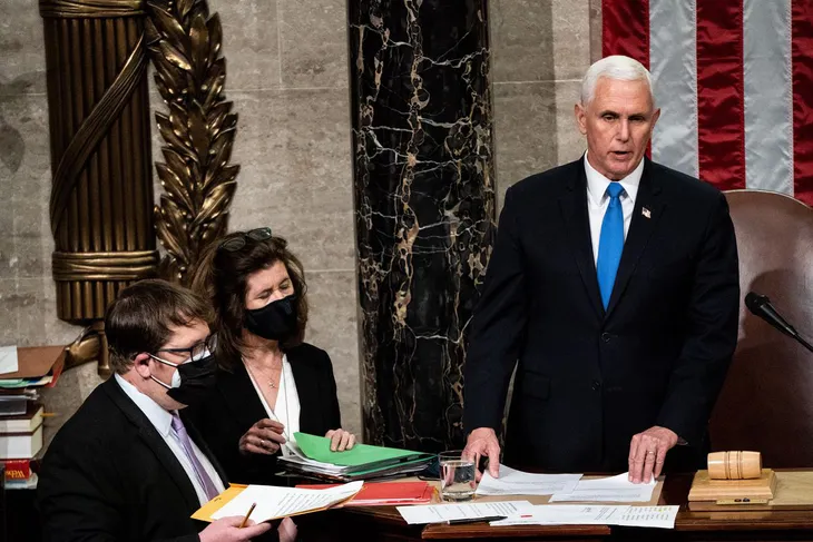Tổng thống Trump: Big Tech đang phạm sai lầm khủng khiếp - Ảnh 3. Tổng thống Trump: Big Tech đang phạm sai lầm khủng khiếp - Ảnh 3.
