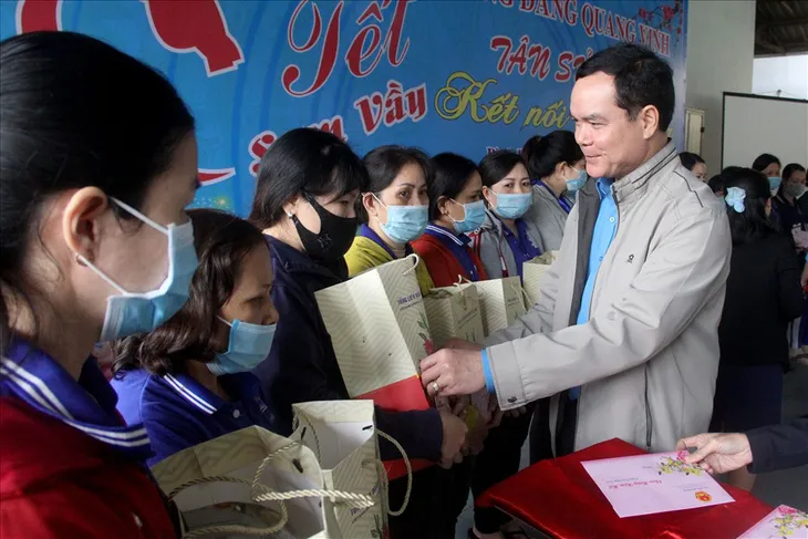 Những đối tượng nào được hỗ trợ 1 triệu đồng/người trong dịp Tết Nguyên đán 2021? - Ảnh 1. Những đối tượng nào được hỗ trợ 1 triệu đồng/người trong dịp Tết Nguyên đán 2021? - Ảnh 1.