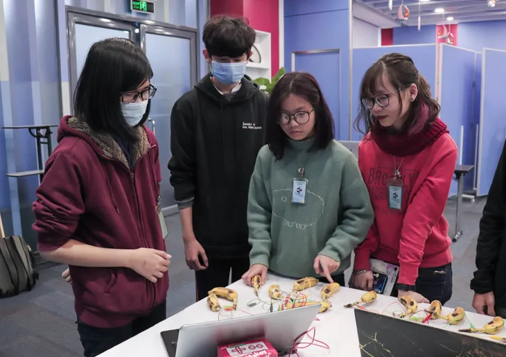 TechFair 2021 - Triển lãm khoa học hấp dẫn thu hút các bạn trẻ trên khắp địa bàn thành phố Hà Nội - Ảnh 2.