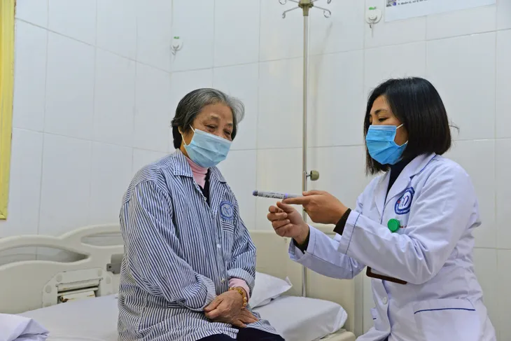 Bỏ tiền triệu mua thuốc không rõ nguồn gốc, nhiều bệnh nhân đái tháo đường nguy kịch - Ảnh 1. Bỏ tiền triệu mua thuốc không rõ nguồn gốc, nhiều bệnh nhân đái tháo đường nguy kịch - Ảnh 1.