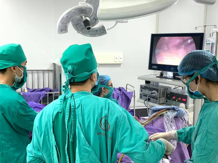 Bóc đa u xơ tử cung trong điều trị vô sinh - Ảnh 1. Bóc đa u xơ tử cung trong điều trị vô sinh - Ảnh 1.