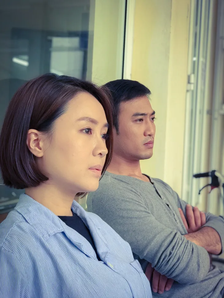 Lộ ảnh Hướng dương ngược nắng: Phúc (Quốc Đam) trở thành nam chính, cùng với Minh Châu (Hồng Diễm) là một đôi về sau? - Ảnh 3. Lộ ảnh Hướng dương ngược nắng: Phúc (Quốc Đam) trở thành nam chính, cùng với Minh Châu (Hồng Diễm) là một đôi về sau? - Ảnh 3.