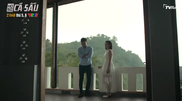 Hồ sơ cá sấu - Tập 18: Tiếp tục bị truy đuổi, vợ chồng Nguyệt tính chuyện chuyển nhà - Ảnh 1. Hồ sơ cá sấu - Tập 18: Tiếp tục bị truy đuổi, vợ chồng Nguyệt tính chuyện chuyển nhà - Ảnh 1.