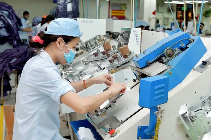 Dệt may đặt mục tiêu xuất khẩu 39 tỷ USD trong năm 2021 - Ảnh 1. Dệt may đặt mục tiêu xuất khẩu 39 tỷ USD trong năm 2021 - Ảnh 1.