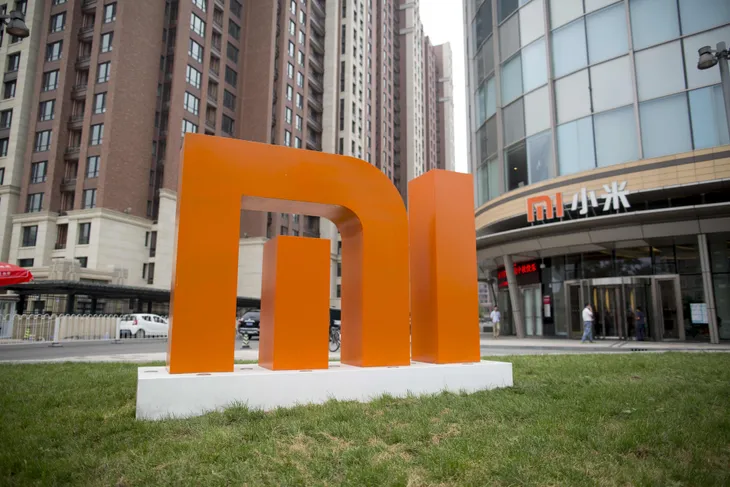 CEO Xiaomi mất 5 tỷ USD sau lệnh cấm của chính quyền Trump - Ảnh 1. CEO Xiaomi mất 5 tỷ USD sau lệnh cấm của chính quyền Trump - Ảnh 1.