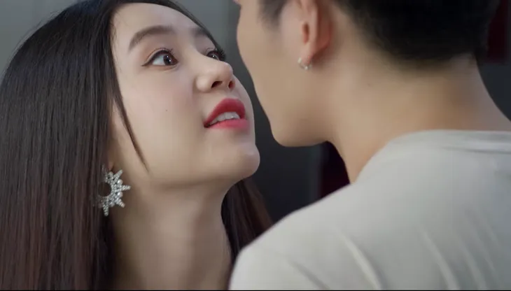 Hướng dương ngược nắng - Tập 16: Ngọc (Quỳnh Kool) và Trí (Đình Tú) lại xảy ra xô xát - Ảnh 2. Hướng dương ngược nắng - Tập 16: Ngọc (Quỳnh Kool) và Trí (Đình Tú) lại xảy ra xô xát - Ảnh 2.