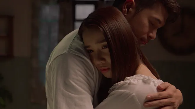 Song song tung trailer chính thức, Trương Thế Vinh ăn trọn cú tát của Nhã Phương - Ảnh 1. Song song tung trailer chính thức, Trương Thế Vinh ăn trọn cú tát của Nhã Phương - Ảnh 1.