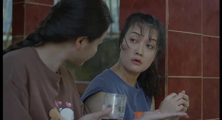 Hướng dương ngược nắng - Tập 16: Ngọc trả giá cho tâm địa độc ác, xấu xa của mình - Ảnh 11. Hướng dương ngược nắng - Tập 16: Ngọc trả giá cho tâm địa độc ác, xấu xa của mình - Ảnh 11.