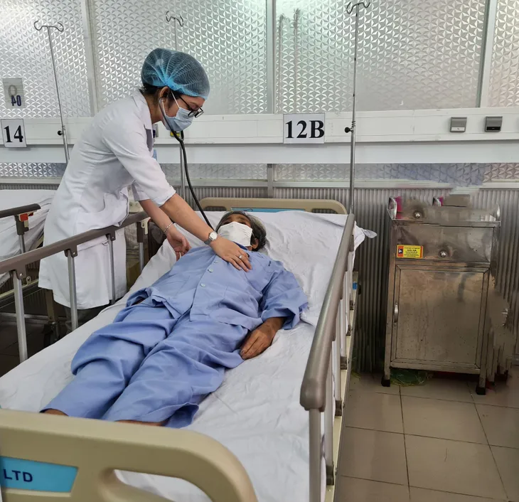 Cứu sống bệnh nhân vừa bị u nhầy nhĩ trái kèm hở nặng van động mạch chủ - Ảnh 1. Cứu sống bệnh nhân vừa bị u nhầy nhĩ trái kèm hở nặng van động mạch chủ - Ảnh 1.