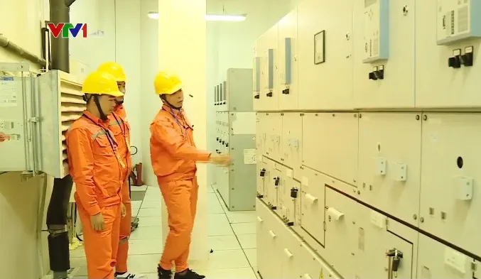 Hà Nội đảm bảo điện phục vụ Đại hội Đảng lần thứ XIII - Ảnh 1. Hà Nội đảm bảo điện phục vụ Đại hội Đảng lần thứ XIII - Ảnh 1.