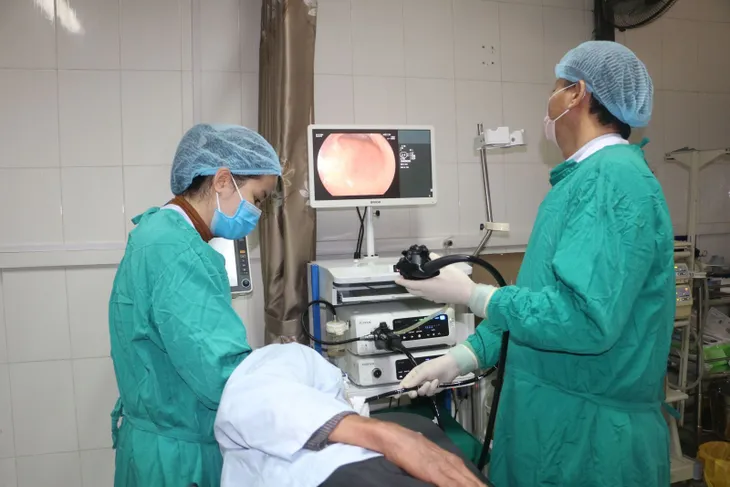 Cảnh báo: Bệnh từ thói quen uống rượu, bia ngày càng phổ biến - Ảnh 1. Cảnh báo: Bệnh từ thói quen uống rượu, bia ngày càng phổ biến - Ảnh 1.