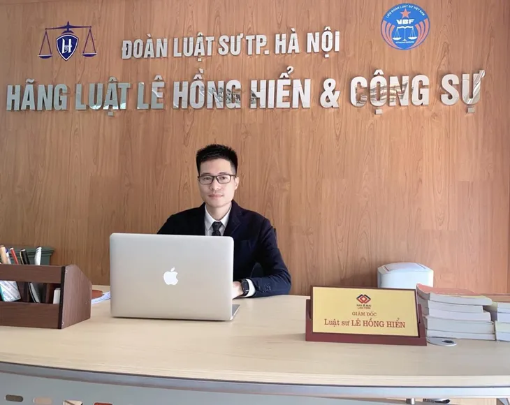 Luật sư Lê Hồng Hiển - Người gắn liền với những vụ án gai góc - Ảnh 2. Luật sư Lê Hồng Hiển - Người gắn liền với những vụ án gai góc - Ảnh 2.