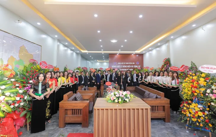 Luật sư Lê Hồng Hiển - Người gắn liền với những vụ án gai góc - Ảnh 4. Luật sư Lê Hồng Hiển - Người gắn liền với những vụ án gai góc - Ảnh 4.