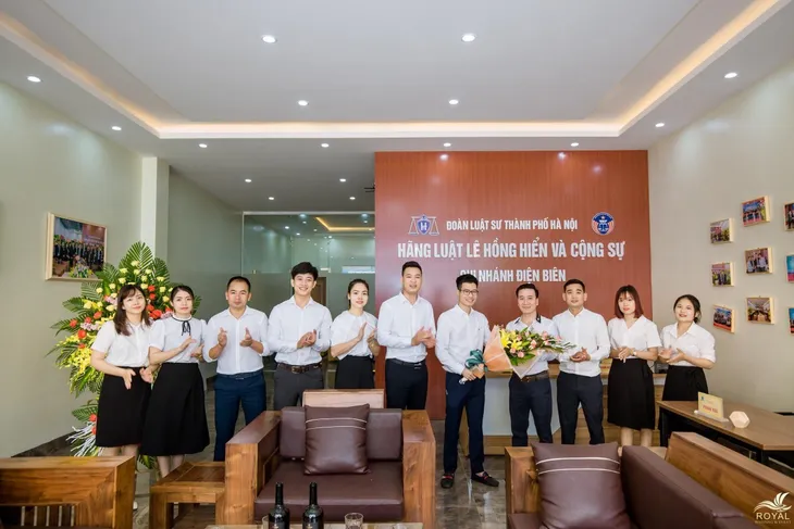 Luật sư Lê Hồng Hiển - Người gắn liền với những vụ án gai góc - Ảnh 5. Luật sư Lê Hồng Hiển - Người gắn liền với những vụ án gai góc - Ảnh 5.