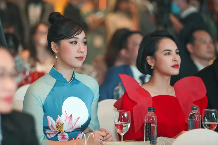 BTV Thu Hương và dàn MC rạng rỡ tại lễ công bố Hệ sinh thái VTV Sức khỏe - Ảnh 11. BTV Thu Hương và dàn MC rạng rỡ tại lễ công bố Hệ sinh thái VTV Sức khỏe - Ảnh 11.