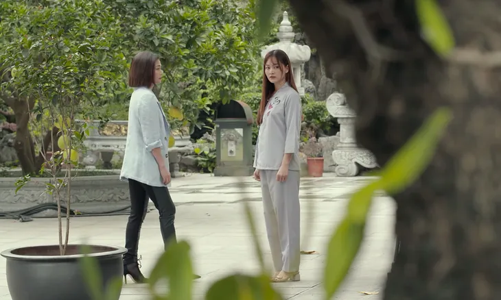 Hồ sơ cá sấu - Tập 20: Lan hốt hoảng khi phát hiện Nguyệt bị theo dõi - Ảnh 1. Hồ sơ cá sấu - Tập 20: Lan hốt hoảng khi phát hiện Nguyệt bị theo dõi - Ảnh 1.
