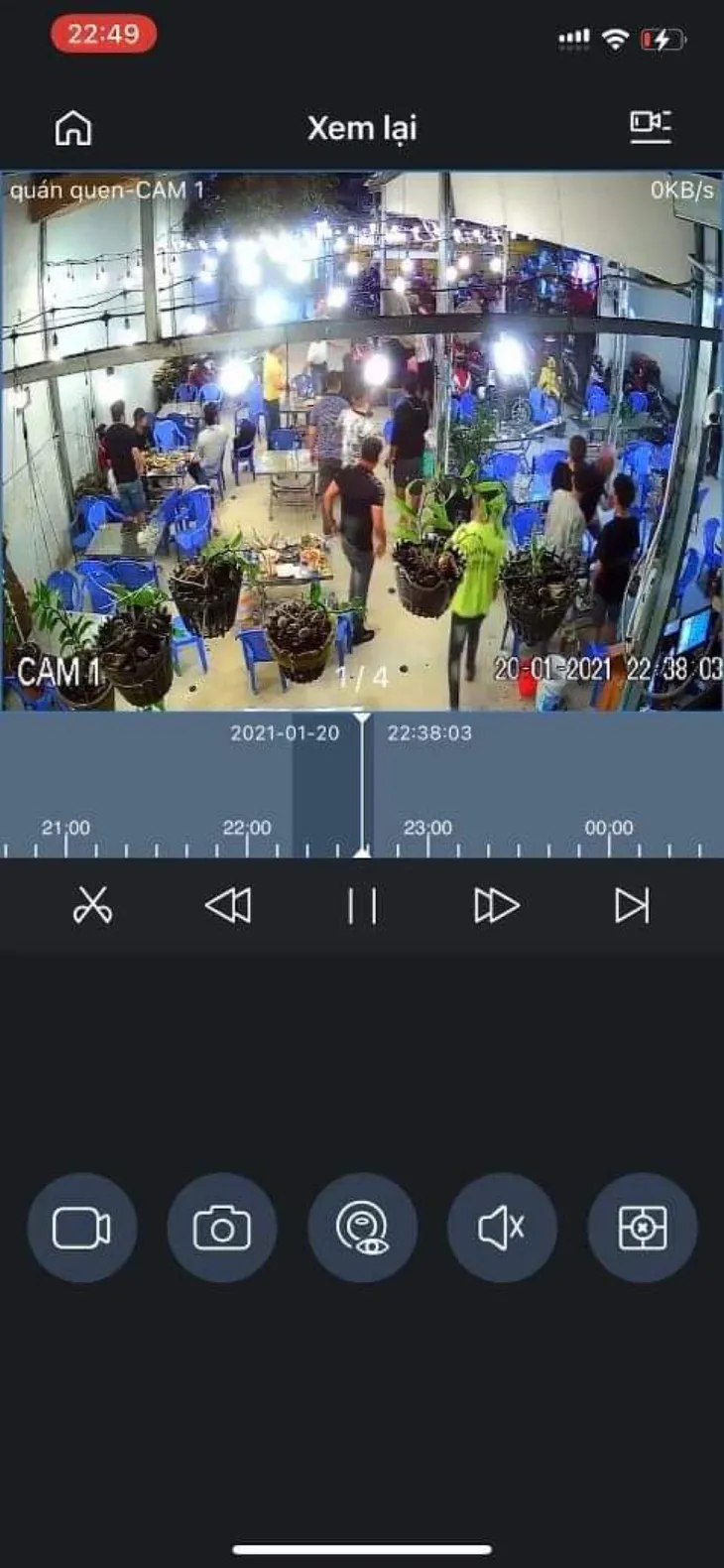 TP Hồ Chí Minh: Hỗn chiến trong quán nhậu, nhiều người bị thương - Ảnh 3. TP Hồ Chí Minh: Hỗn chiến trong quán nhậu, nhiều người bị thương - Ảnh 3.