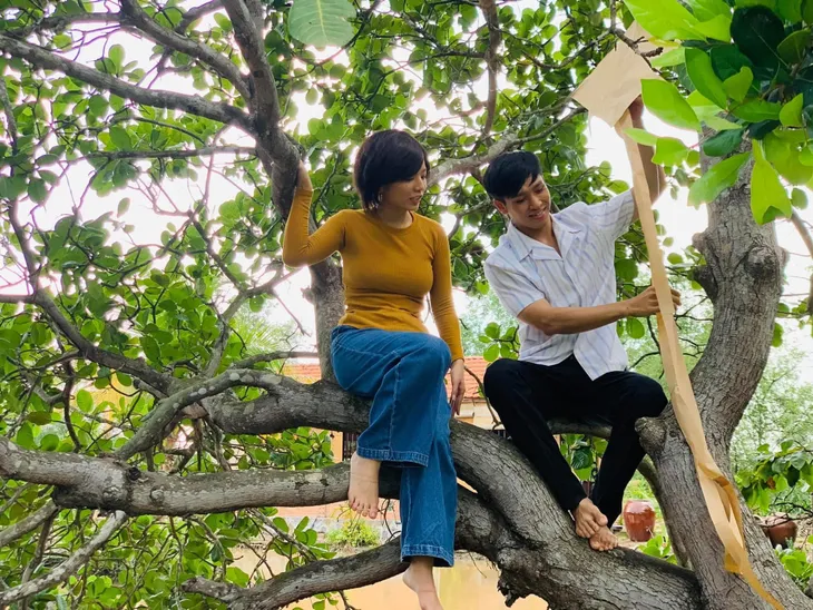Loạt ảnh hậu trường nhí nhố của cặp đôi chính Ngày em đến - Ảnh 7. Loạt ảnh hậu trường nhí nhố của cặp đôi chính Ngày em đến - Ảnh 7.