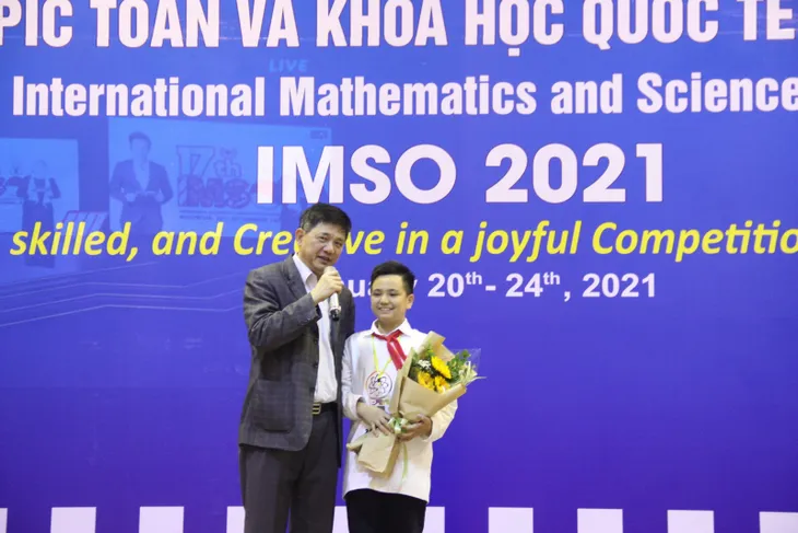 Việt Nam giành 2 HCV Olympic Toán học và Khoa học quốc tế năm 2021 - Ảnh 1. Việt Nam giành 2 HCV Olympic Toán học và Khoa học quốc tế năm 2021 - Ảnh 1.
