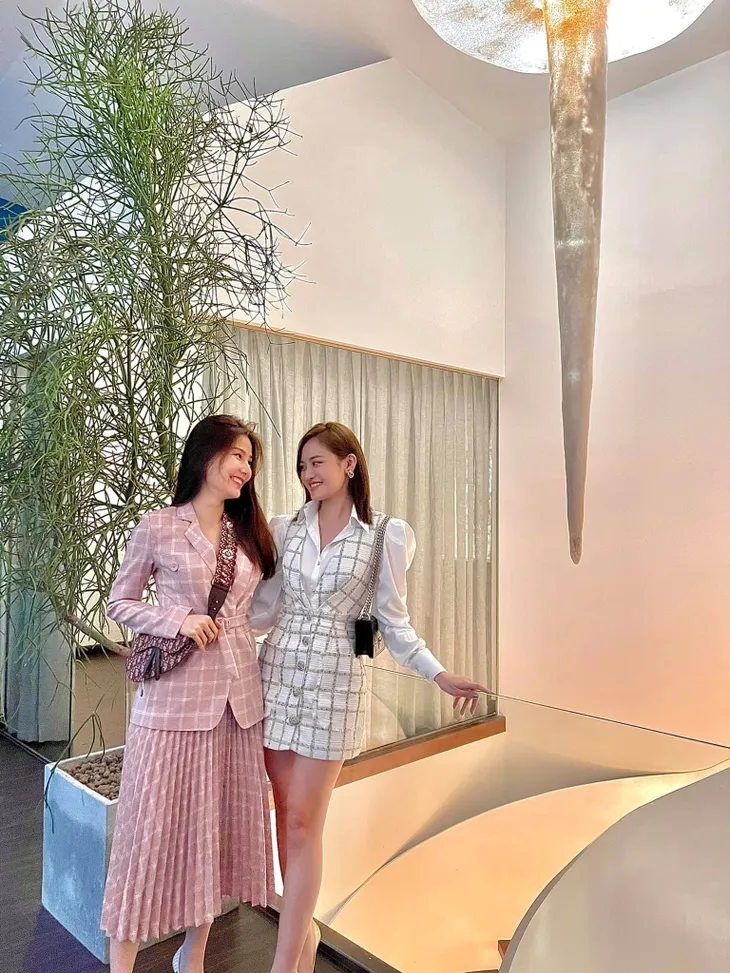 Lã Thanh Huyền hội ngộ nhóm chị em trong Tình yêu và tham vọng - Ảnh 6. Lã Thanh Huyền hội ngộ nhóm chị em trong Tình yêu và tham vọng - Ảnh 6.
