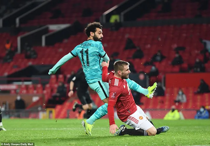 Manchester United 3-2 Liverpool: Mưa bàn thắng trên sân Old Trafford (Vòng 4 FA Cup) - Ảnh 6. Manchester United 3-2 Liverpool: Mưa bàn thắng trên sân Old Trafford (Vòng 4 FA Cup) - Ảnh 6.