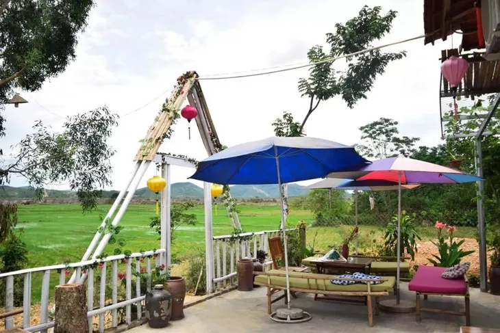 Phong Nha, Hội An và Ninh Bình là top 3 điểm du lịch hiếu khách nhất Việt Nam - Ảnh 1. Phong Nha, Hội An và Ninh Bình là top 3 điểm du lịch hiếu khách nhất Việt Nam - Ảnh 1.