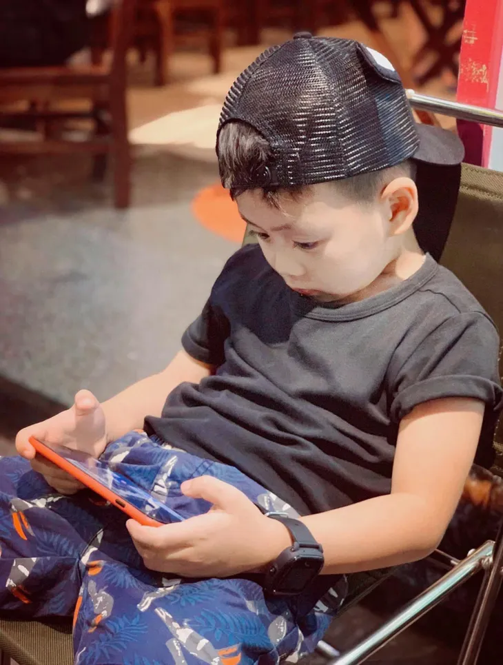 Lương Thu Trang - Minh của Hướng dương ngược nắng khoe con trai lém lỉnh - Ảnh 2. Lương Thu Trang - Minh của Hướng dương ngược nắng khoe con trai lém lỉnh - Ảnh 2.