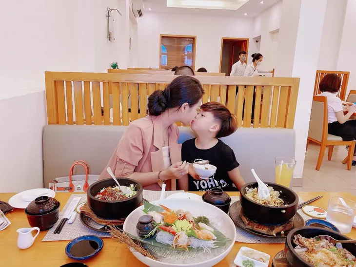 Lương Thu Trang - Minh của Hướng dương ngược nắng khoe con trai lém lỉnh - Ảnh 7. Lương Thu Trang - Minh của Hướng dương ngược nắng khoe con trai lém lỉnh - Ảnh 7.