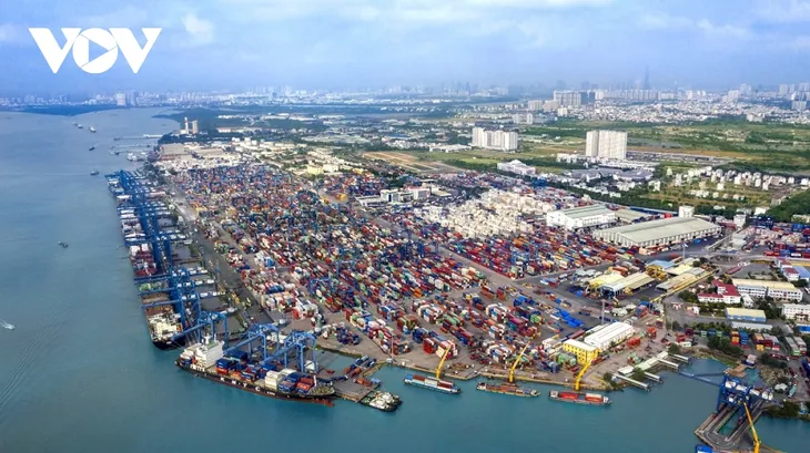 Bức tranh kinh tế Việt Nam qua lăng kính các tổ chức quốc tế - Ảnh 1. Bức tranh kinh tế Việt Nam qua lăng kính các tổ chức quốc tế - Ảnh 1.
