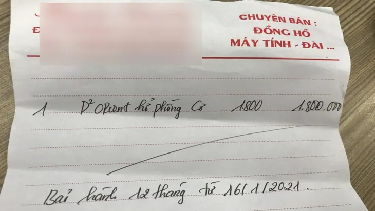 Đồng hồ hàng hiệu Orient, Halei… bán đổ đống, giá vài chục nghìn đồng - Ảnh 1.