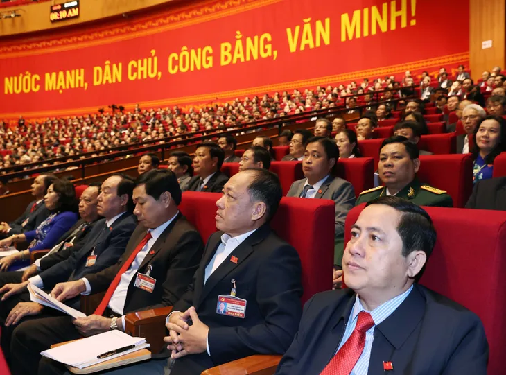 Nhân sự giới thiệu ra Đại hội XIII đủ điều kiện, có năng lực, uy tín và triển vọng phát triển - Ảnh 1. Nhân sự giới thiệu ra Đại hội XIII đủ điều kiện, có năng lực, uy tín và triển vọng phát triển - Ảnh 1.