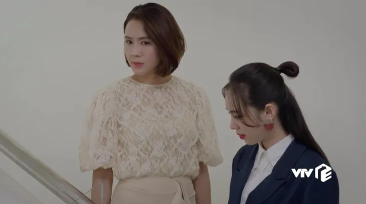 Hướng dương ngược nắng - Tập 21: Chị em Minh hiên ngang bước vào Cao Dược, bà Bạch Cúc đã tính sẵn cách trị - Ảnh 7. Hướng dương ngược nắng - Tập 21: Chị em Minh hiên ngang bước vào Cao Dược, bà Bạch Cúc đã tính sẵn cách trị - Ảnh 7.