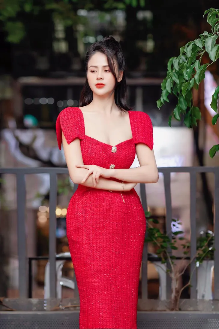Hướng dương ngược nắng: Vào Cao Dược tuyên chiến với bà Cúc, Minh có quá liều lĩnh? - Ảnh 3. Hướng dương ngược nắng: Vào Cao Dược tuyên chiến với bà Cúc, Minh có quá liều lĩnh? - Ảnh 3.