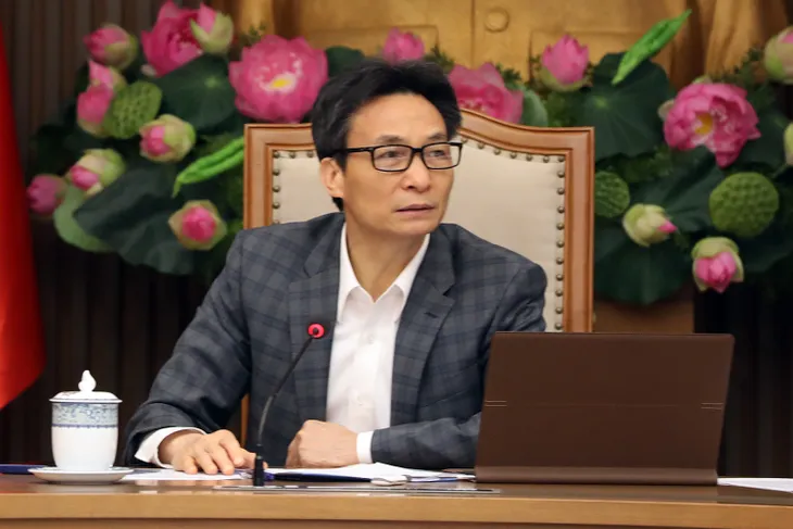 Phó Thủ tướng Vũ Đức Đam: Quyết tâm dập dịch trong 8 ngày tới - Ảnh 3. Phó Thủ tướng Vũ Đức Đam: Quyết tâm dập dịch trong 8 ngày tới - Ảnh 3.